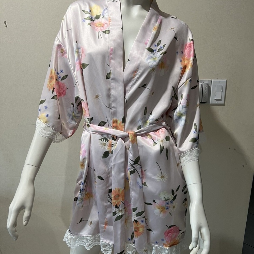 Icing Floral Satin Kimono Robe - Pink and White